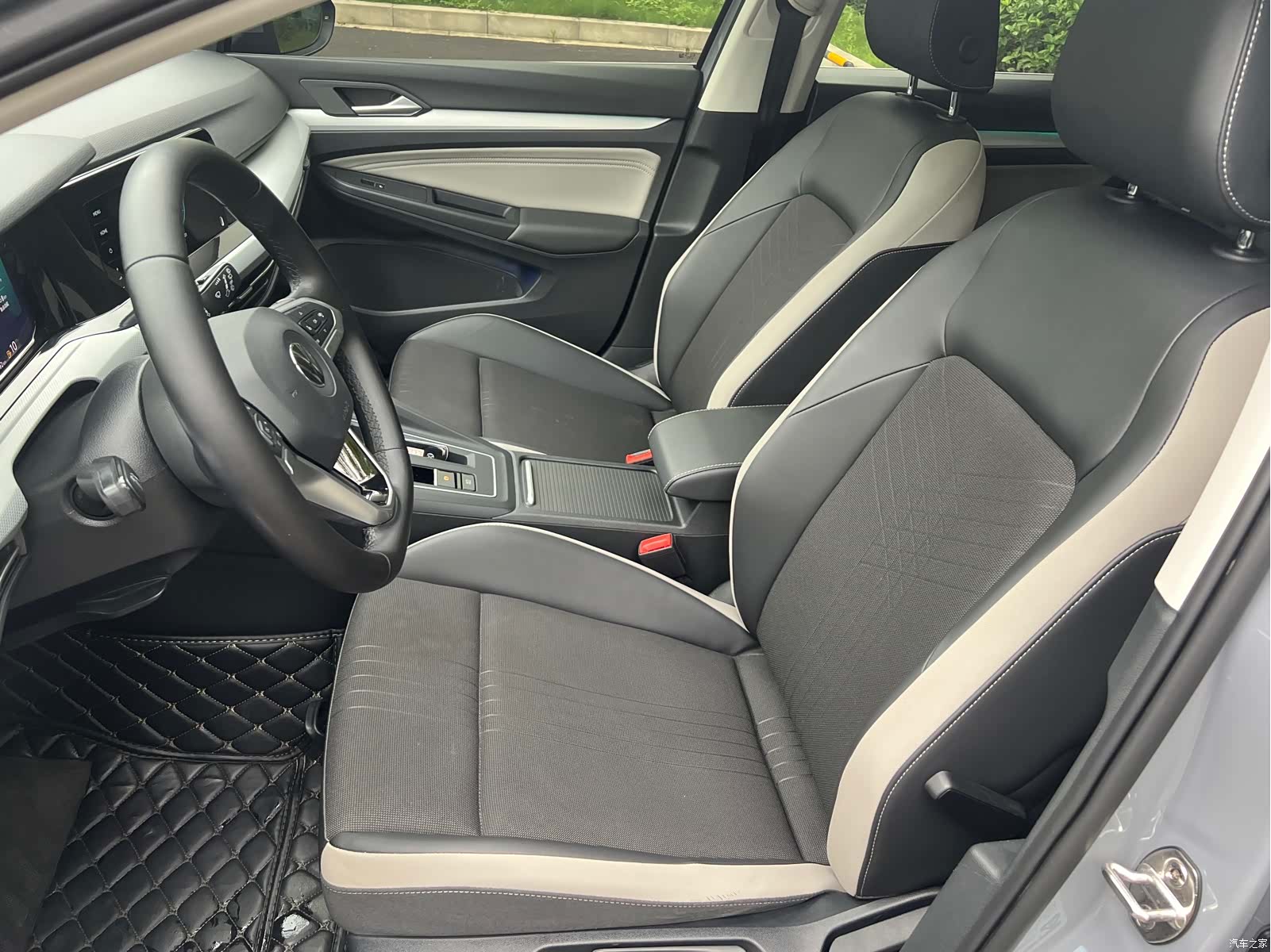 Volkswagen Golf, 2021 все фото