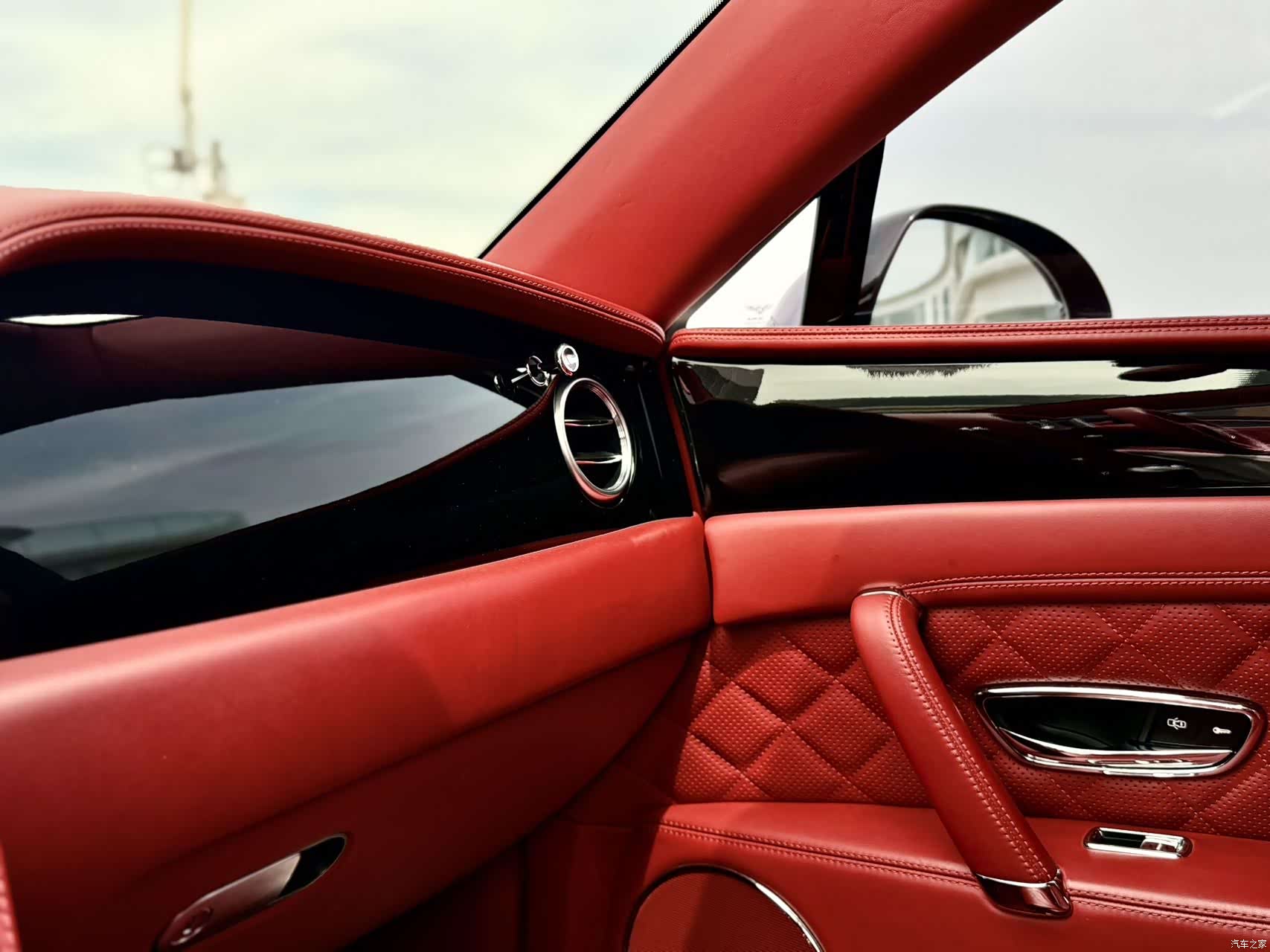 Bentley Flying Spur, 2019 17