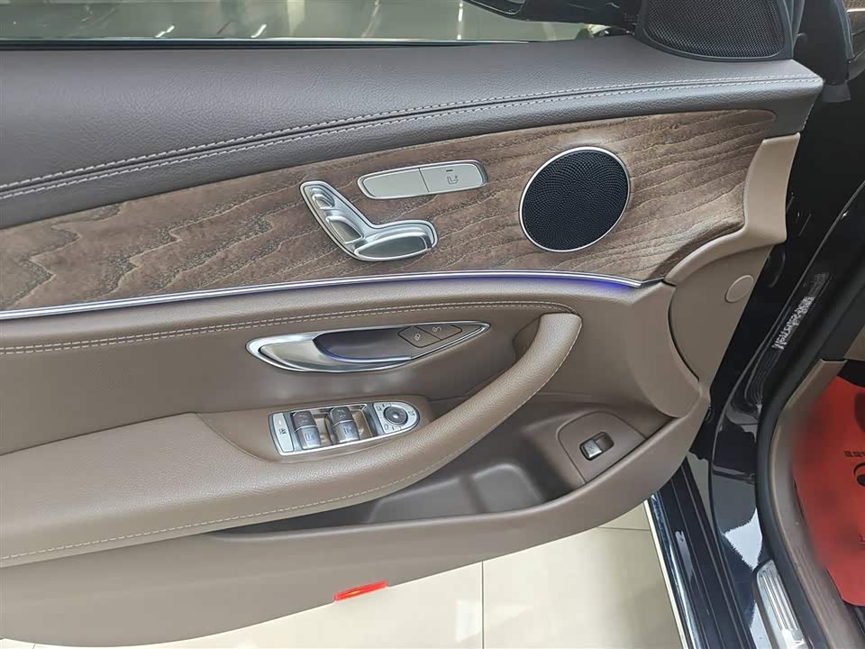 Mercedes-Benz E-class Mercedes-Benz E-class