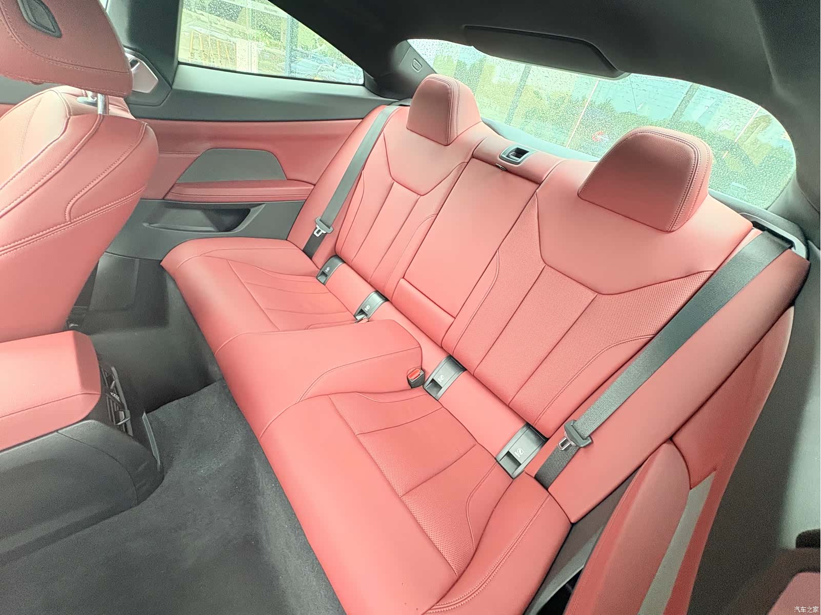 BMW 4 Series, 2025 10