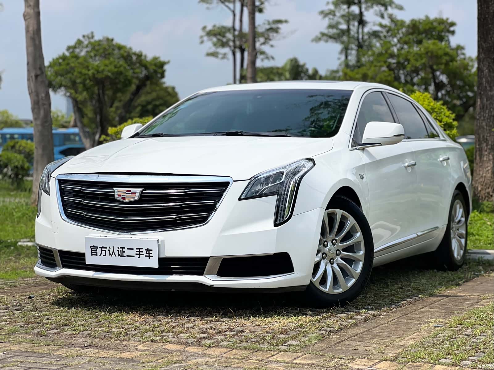 Cadillac XTS, 2019 1