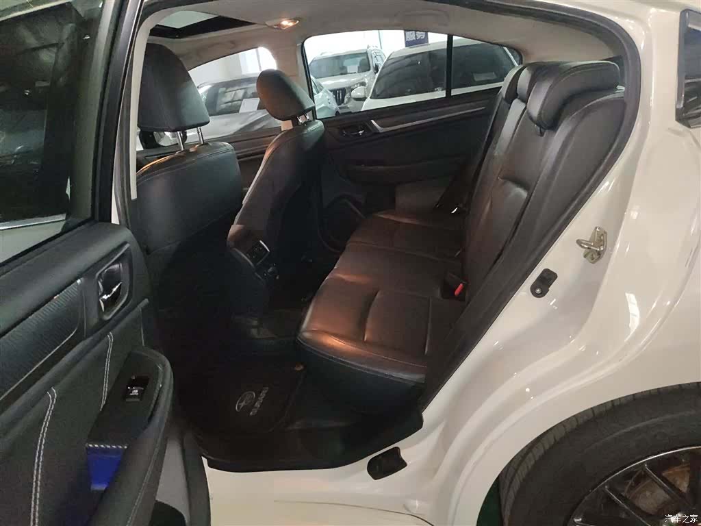 Subaru Legacy, 2018 13