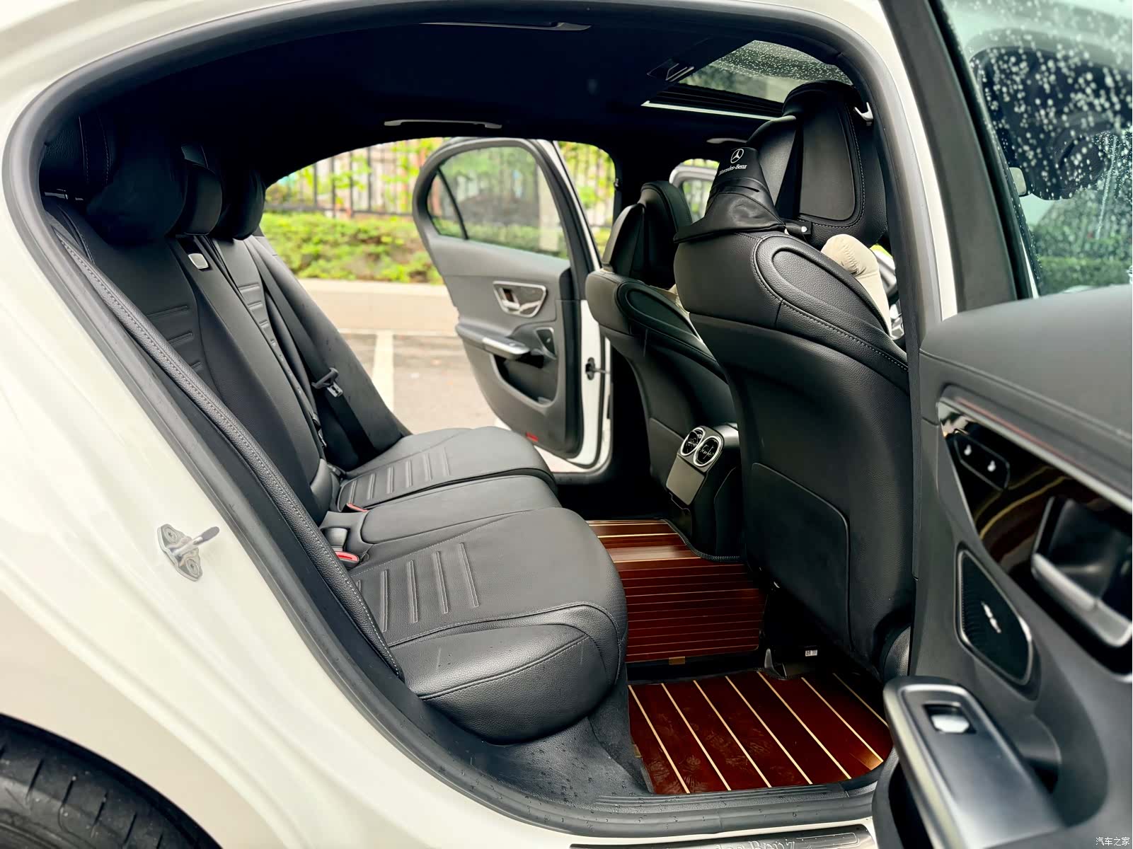 Mercedes-Benz C-Class, 2023 17