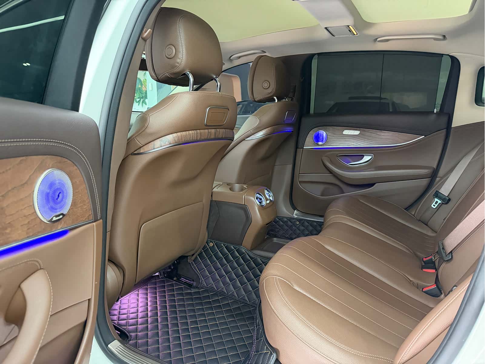 Mercedes-Benz E-Class, 2016 12
