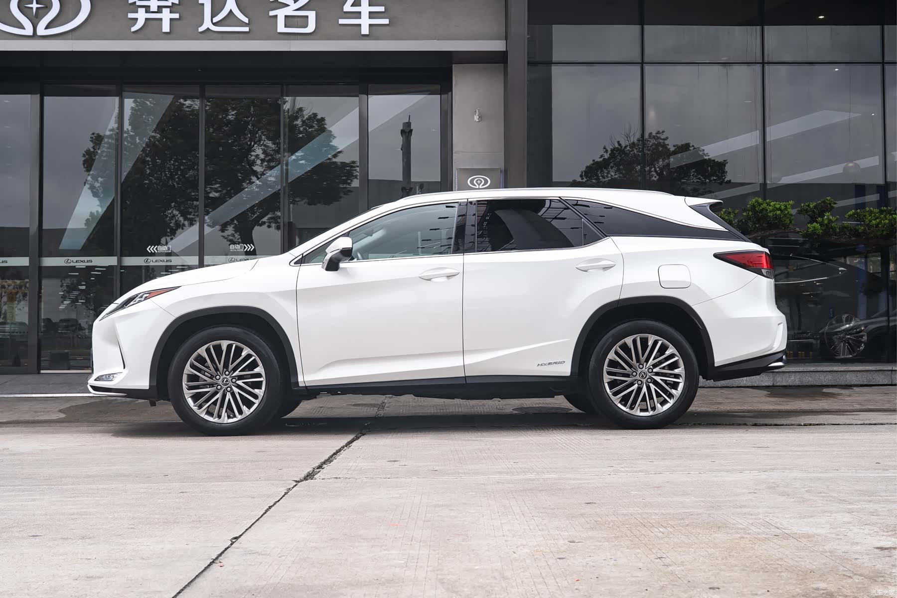 Lexus RX, 2019 4