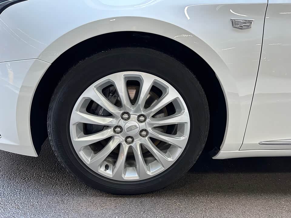 Cadillac XTS Cadillac XTS