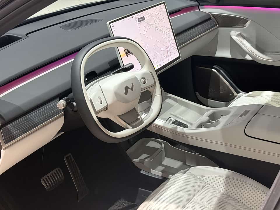 NIO L60 NIO L60