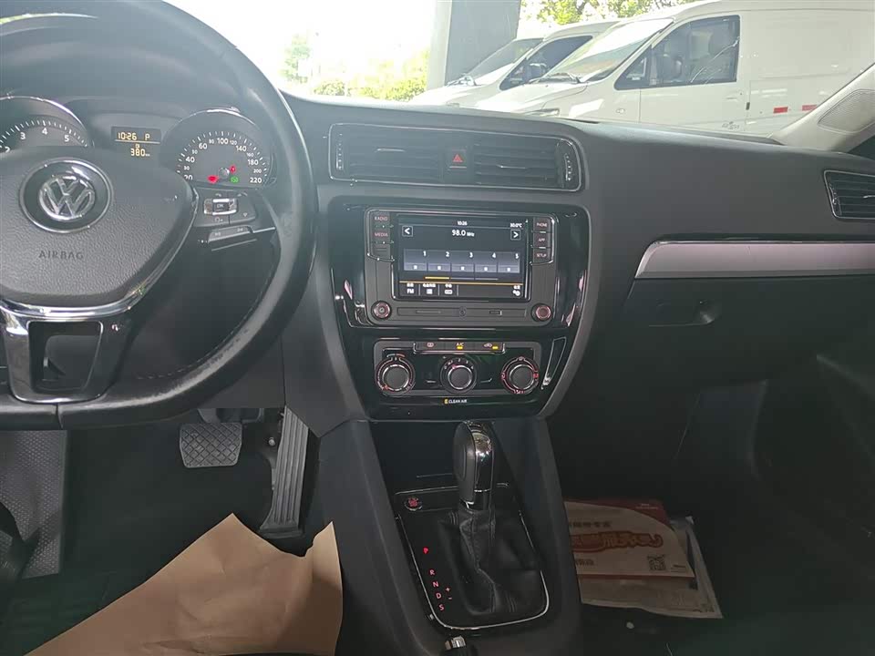 Volkswagen Sagitar