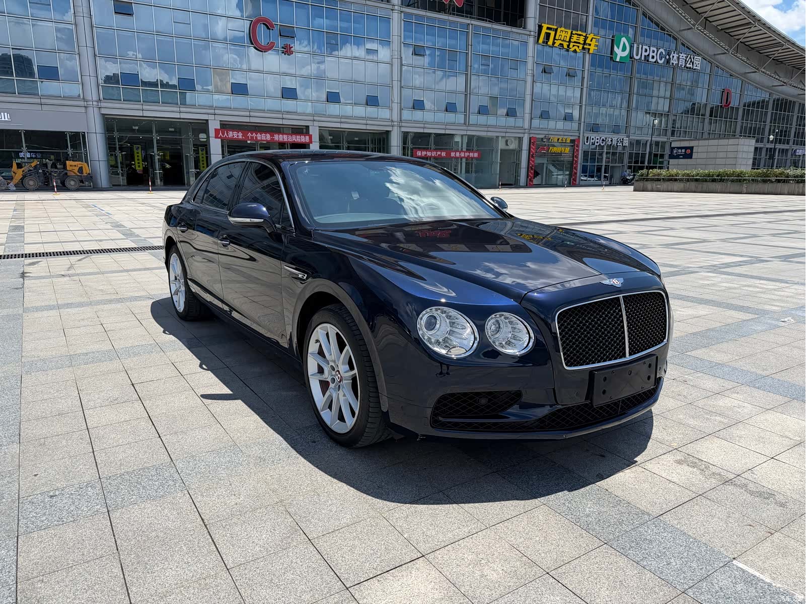 Bentley Flying Spur, 2018 3