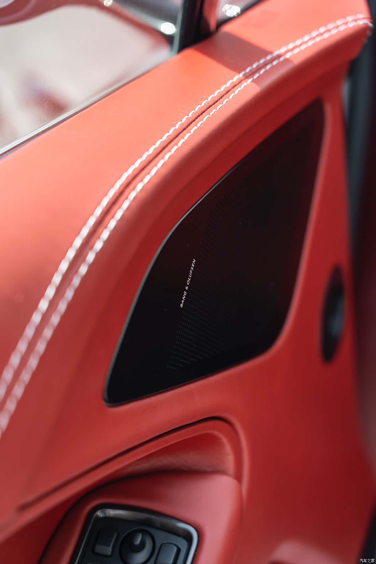 Aston Martin Vanquish, 2013 19
