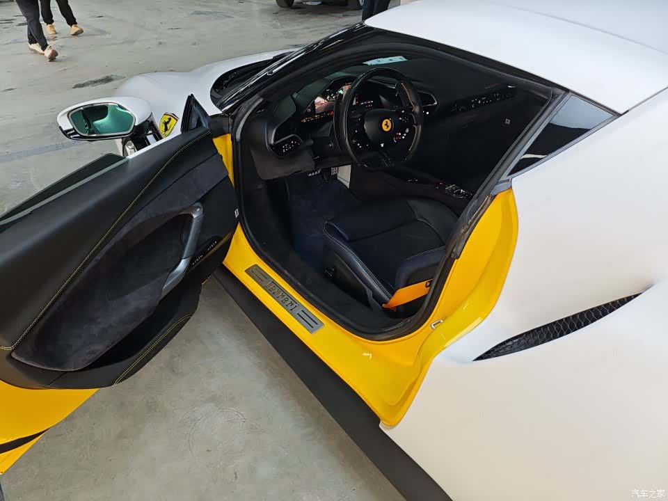 Ferrari 296, 2023 7