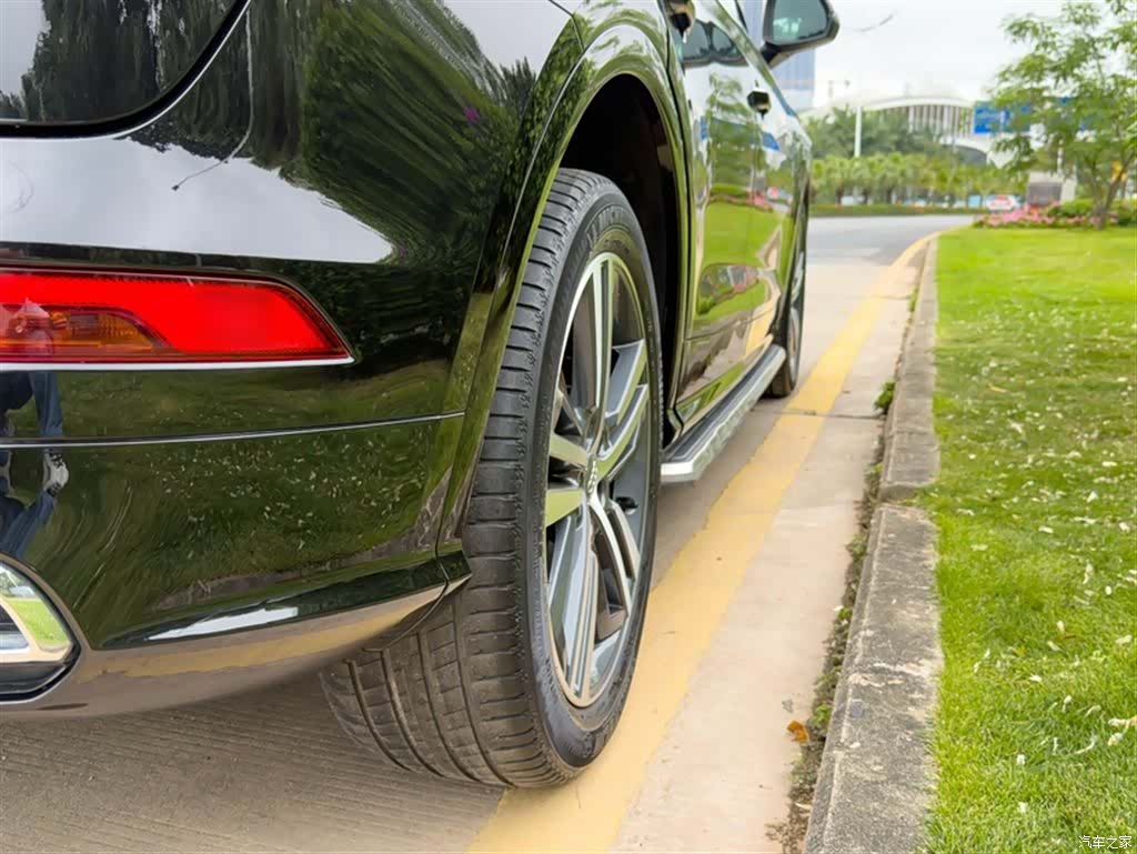 Audi Q5L, 2021 20