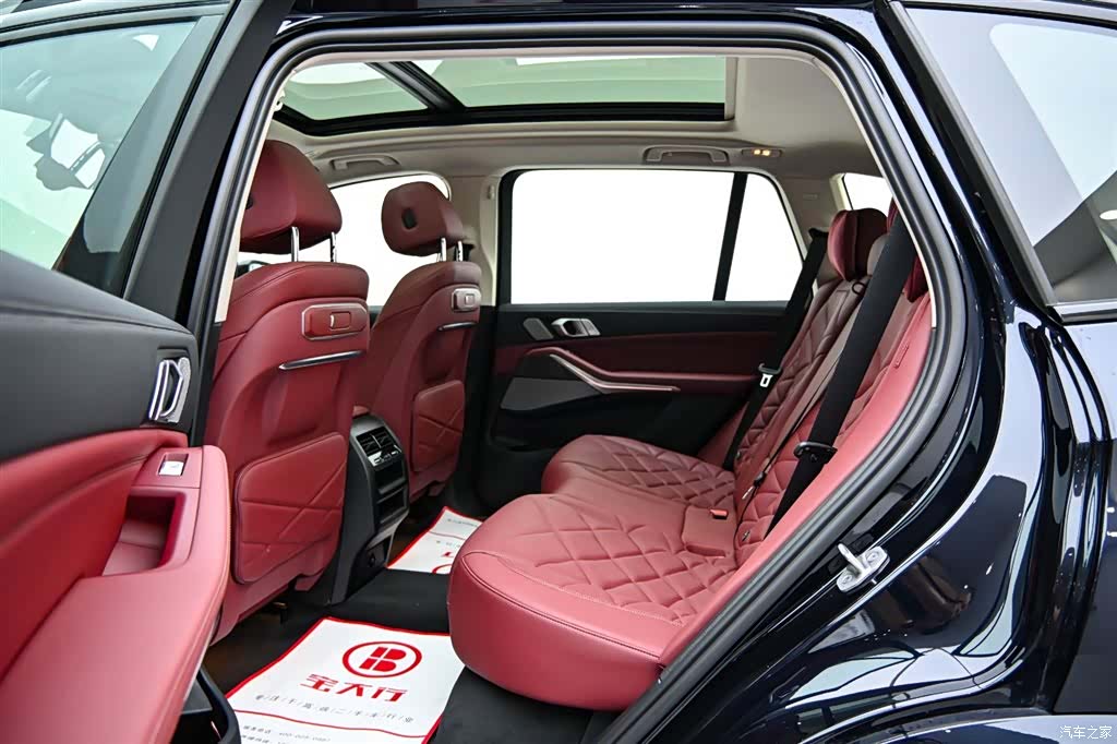 BMW X5, 2025 12