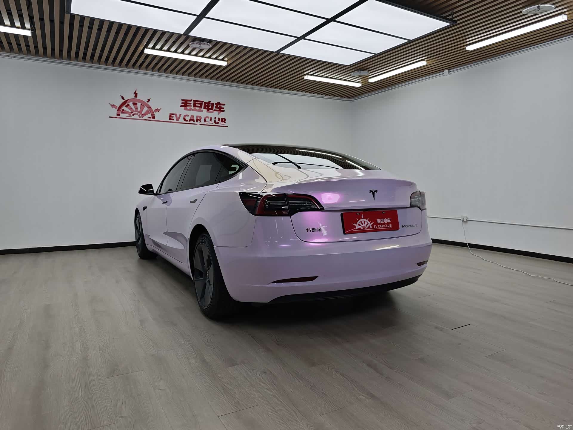 Tesla Model 3, 2021 4