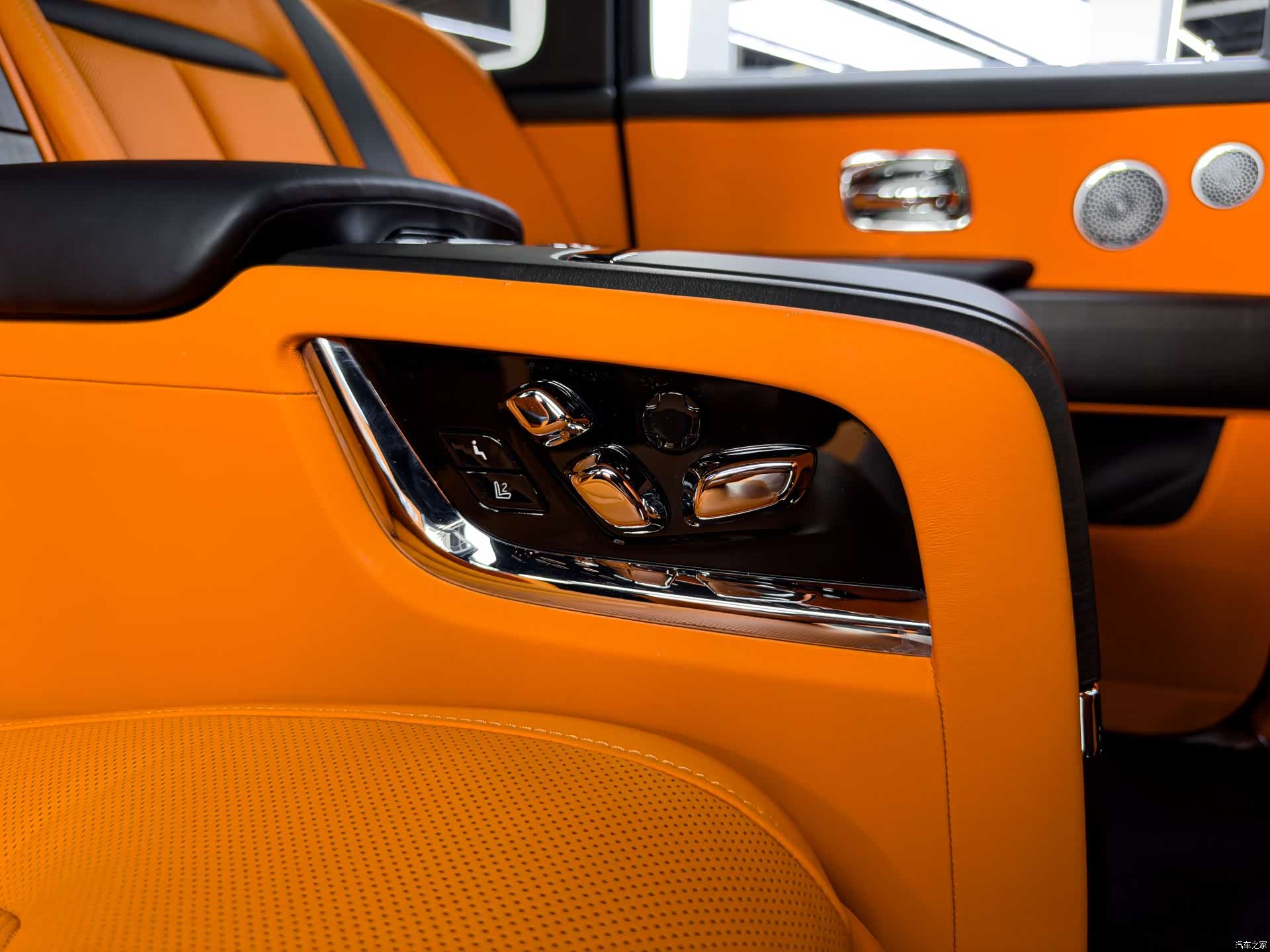 Rolls-Royce Cullinan, 2023 30