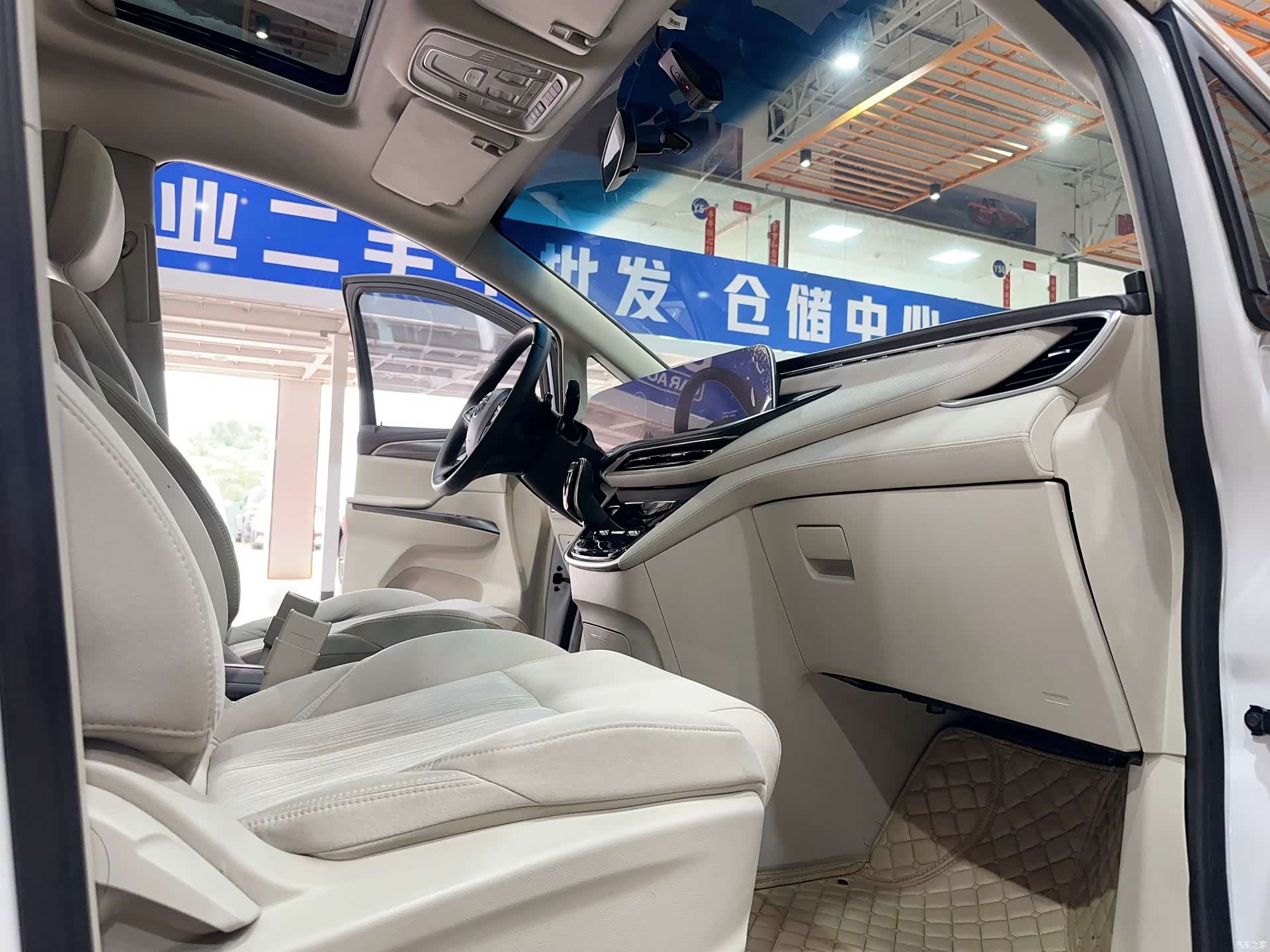 Buick GL8, 2021 8
