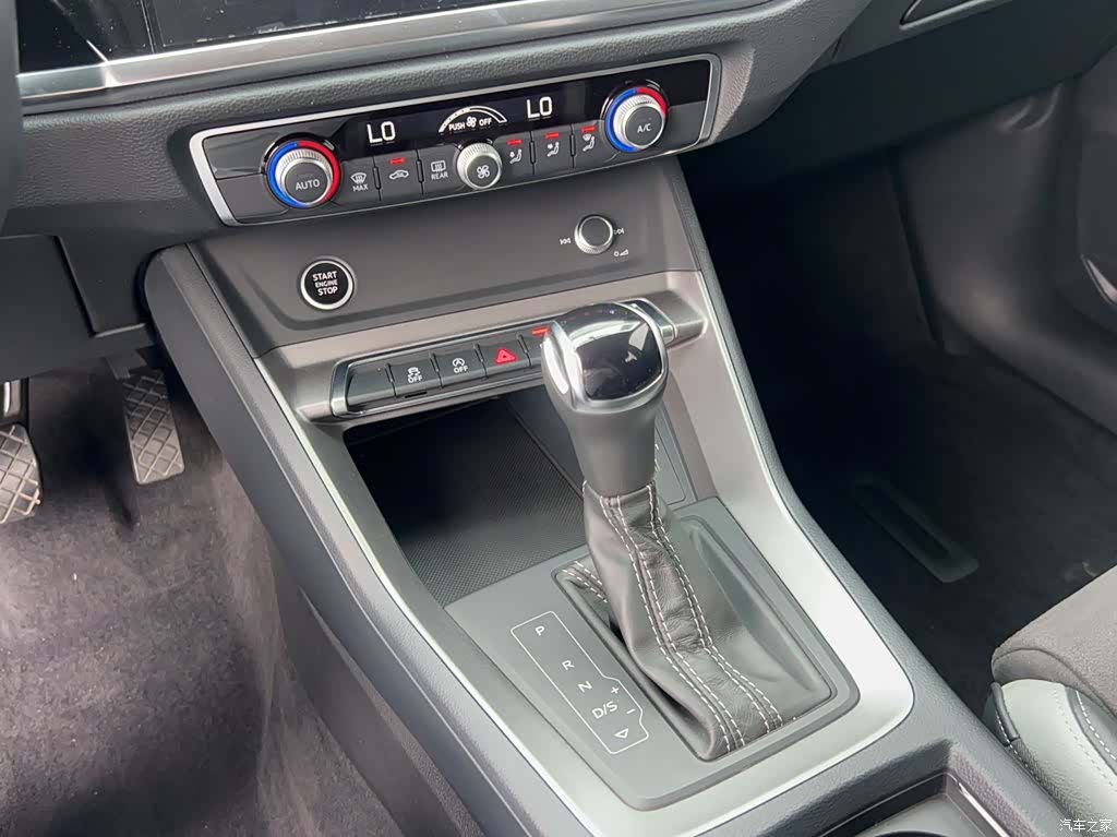 Audi Q3, 2023 все фото