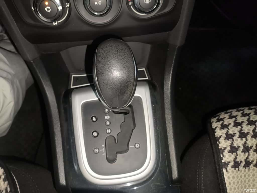 Citroen C4, 2015 14