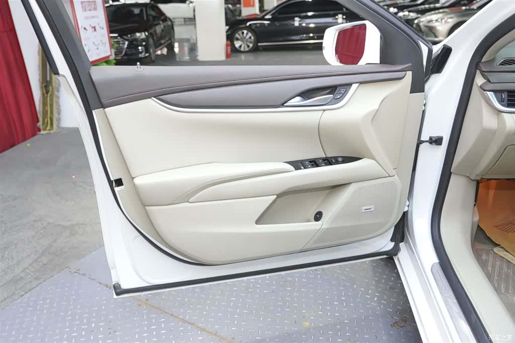 Cadillac XTS, 2017 10