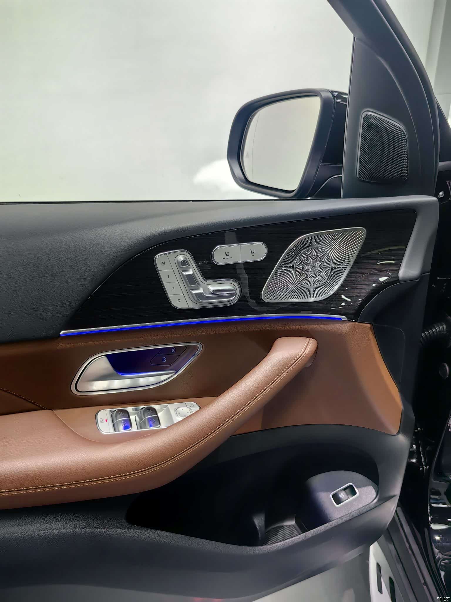 Mercedes-Benz GLE, 2025 16