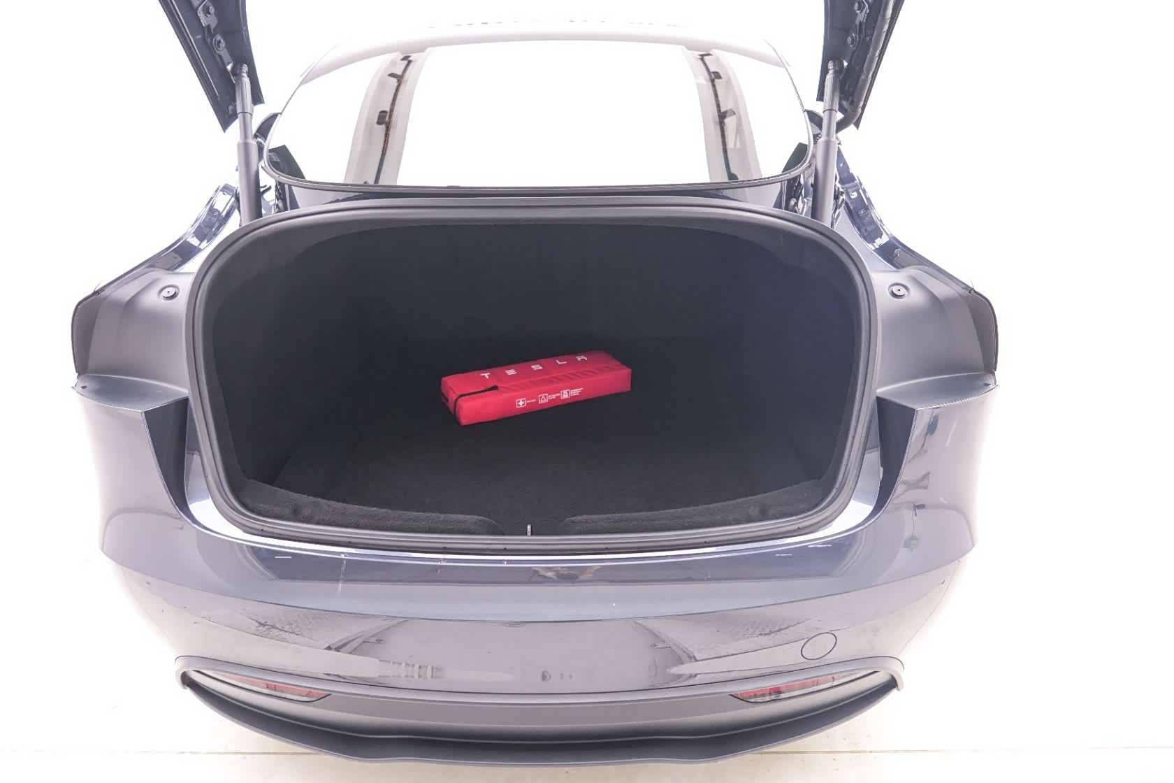 Tesla Model 3, 2024 14