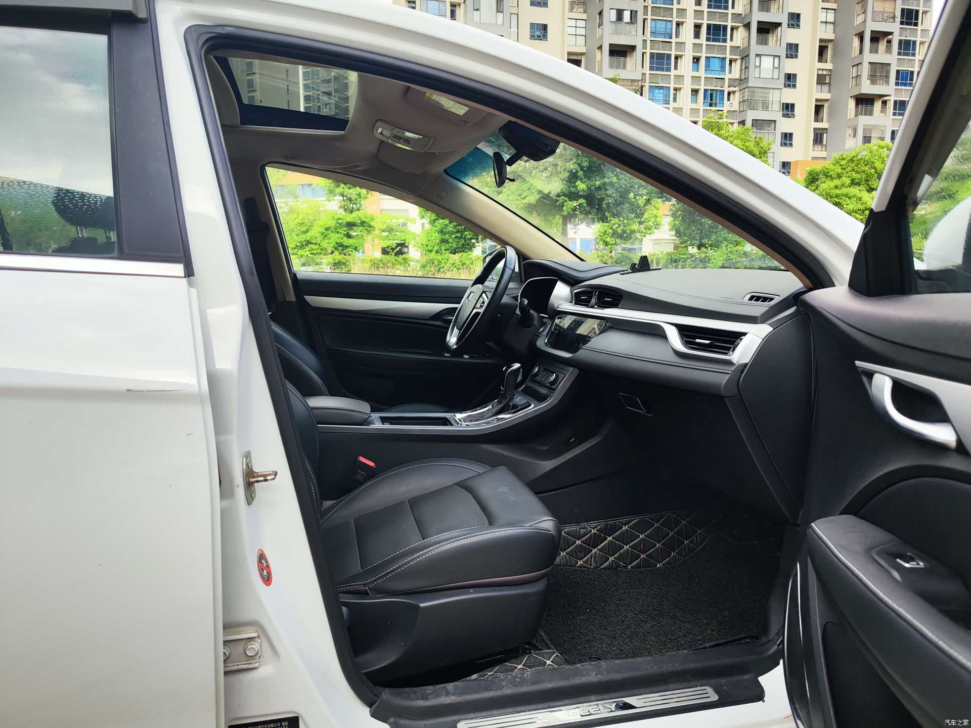 Geely Emgrand, 2018 9
