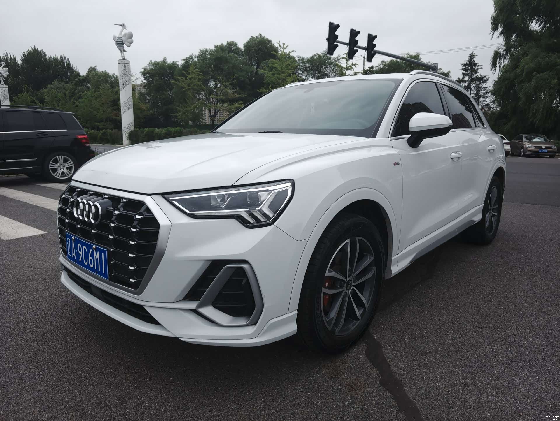 Audi Q3, 2022 2