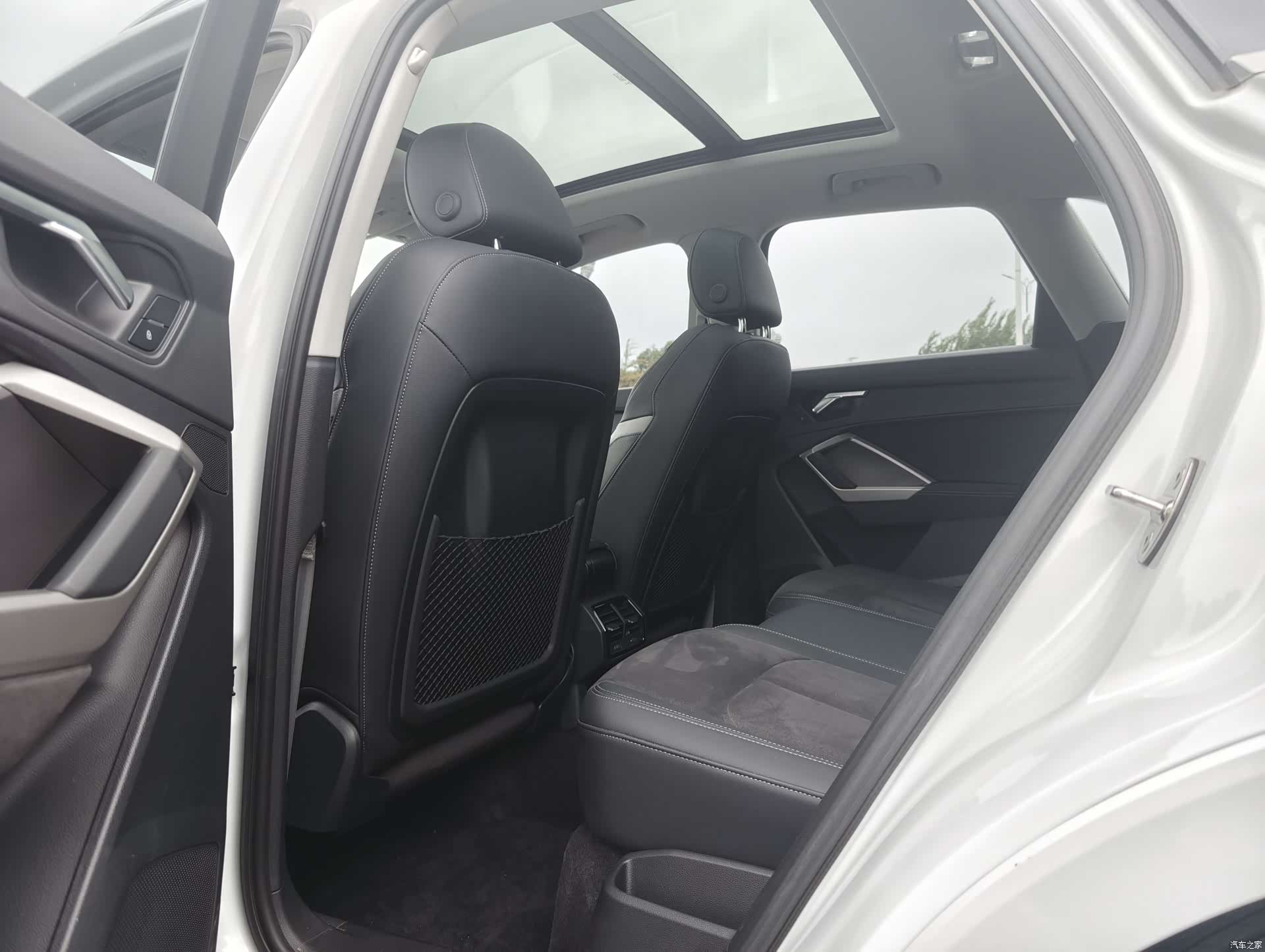 Audi Q3, 2022 9