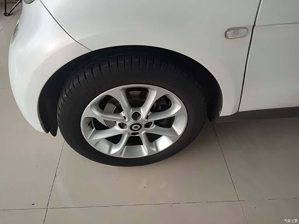 Smart Fortwo, 2018 23