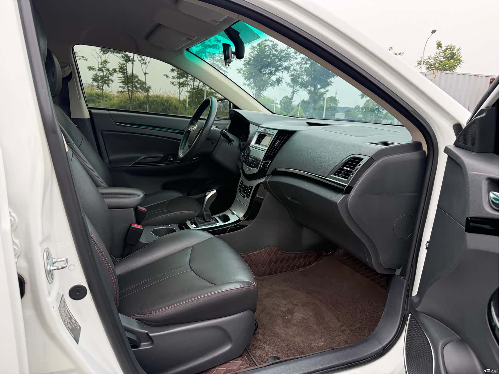 BYD E5, 2019 13