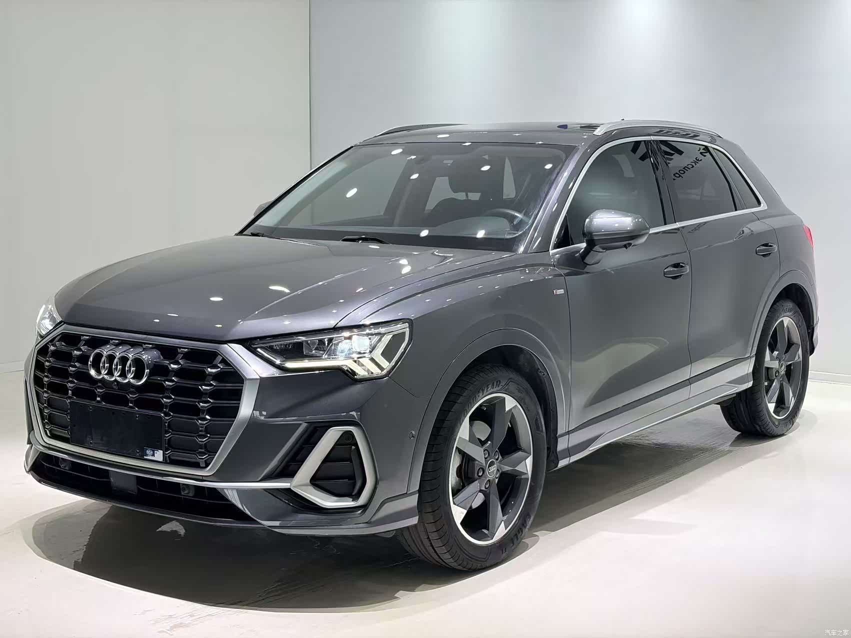 Audi Q3, 2023 1