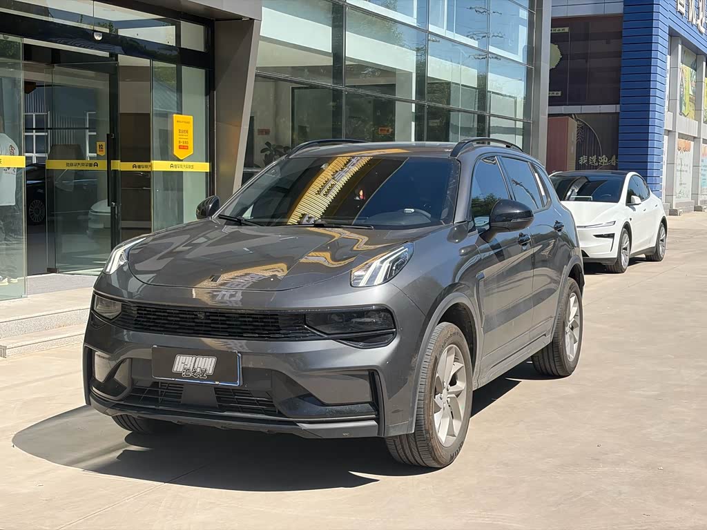 Lynk & Co 01 2025 2.0TD