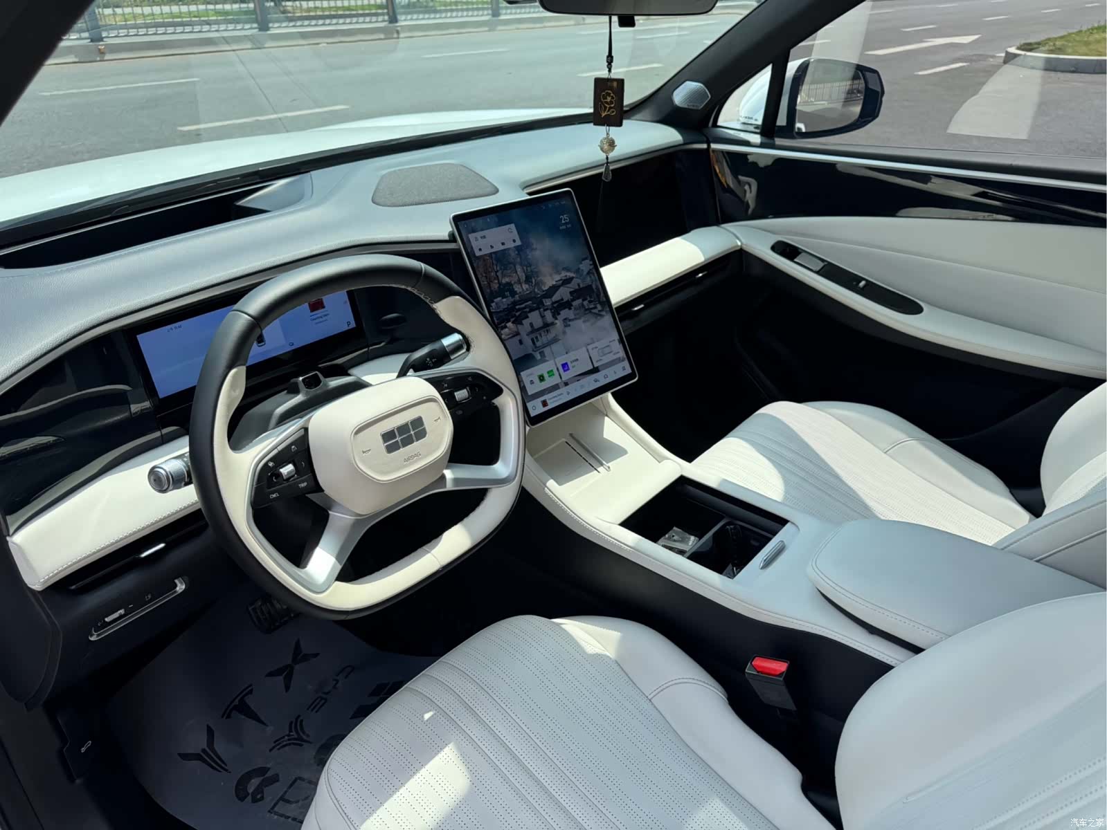 Geely Galaxy L7, 2024 8