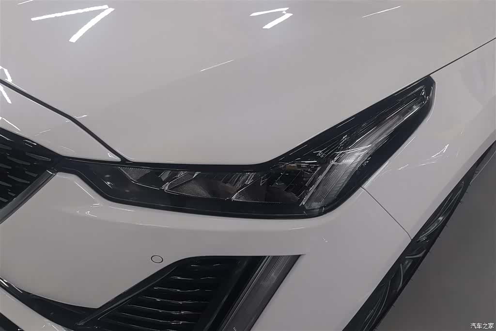 Cadillac CT5, 2022 все фото