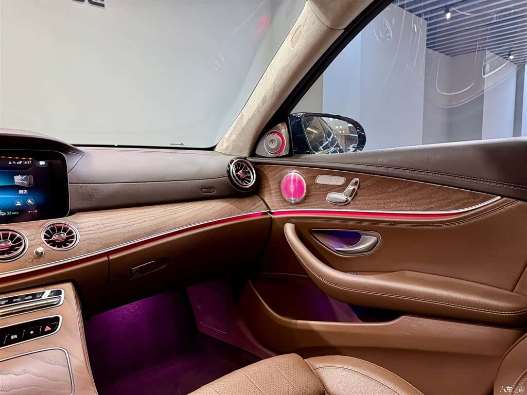 Mercedes-Benz E-Class, 2022 29
