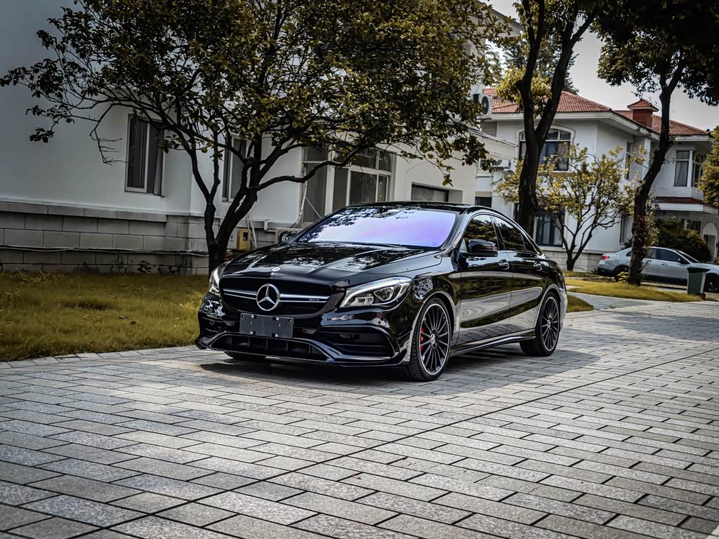 Mercedes-Benz CLA AMG