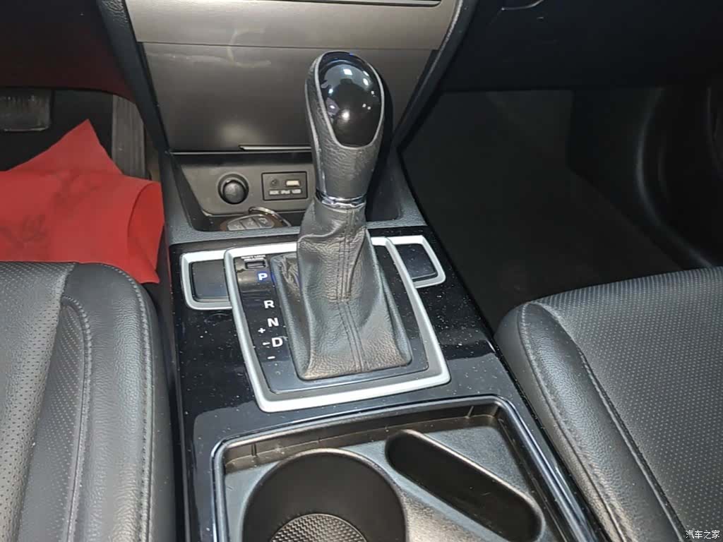 Hyundai GLS, 2016 10