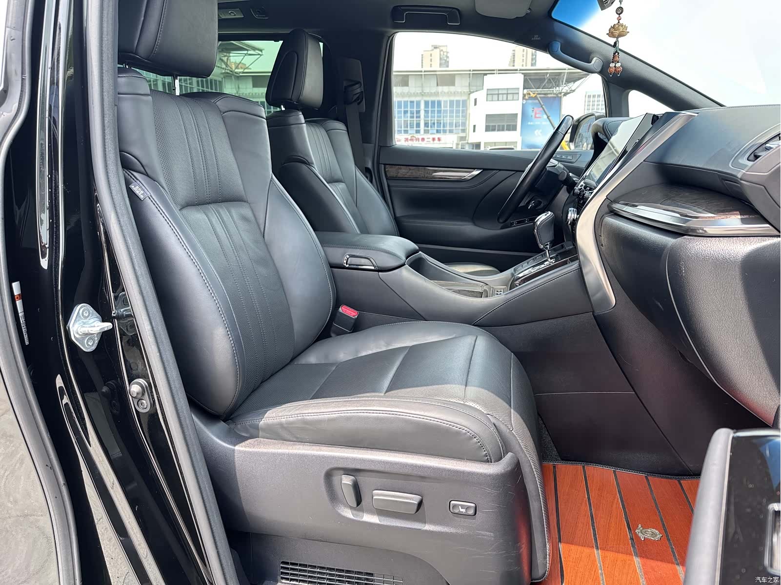 Toyota Vellfire, 2021 16
