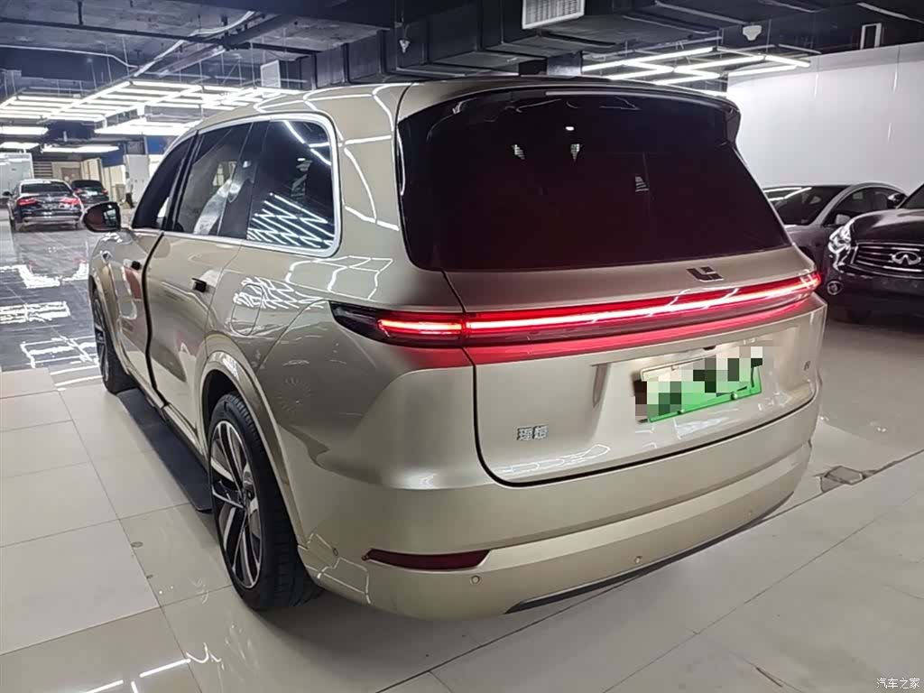 Li Auto L9, 2023 все фото