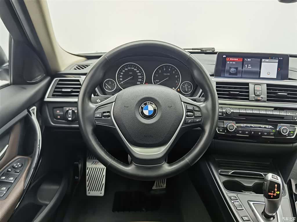 BMW 3 Series, 2019 11