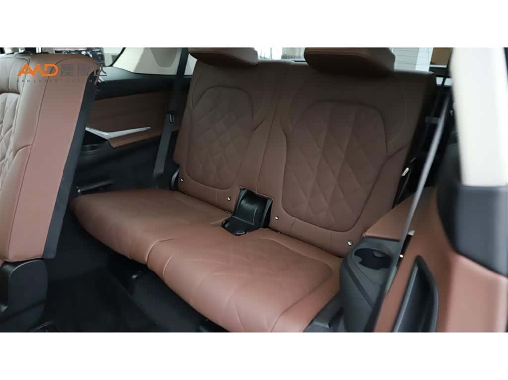 BMW X7, 2023 9