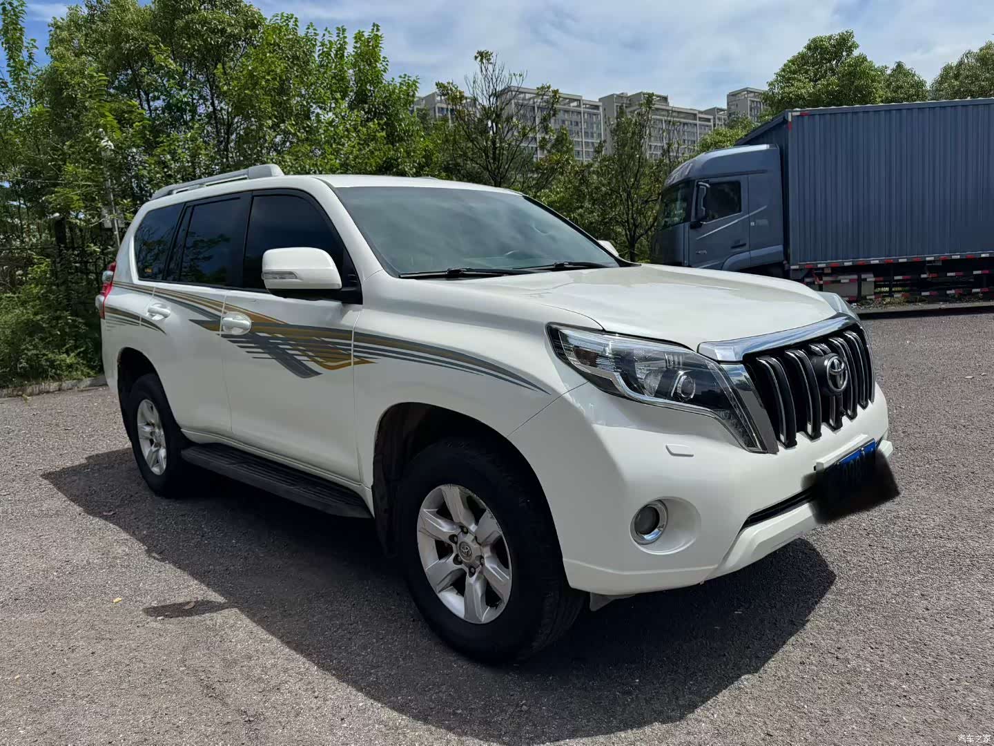 Toyota Prado, 2015 3