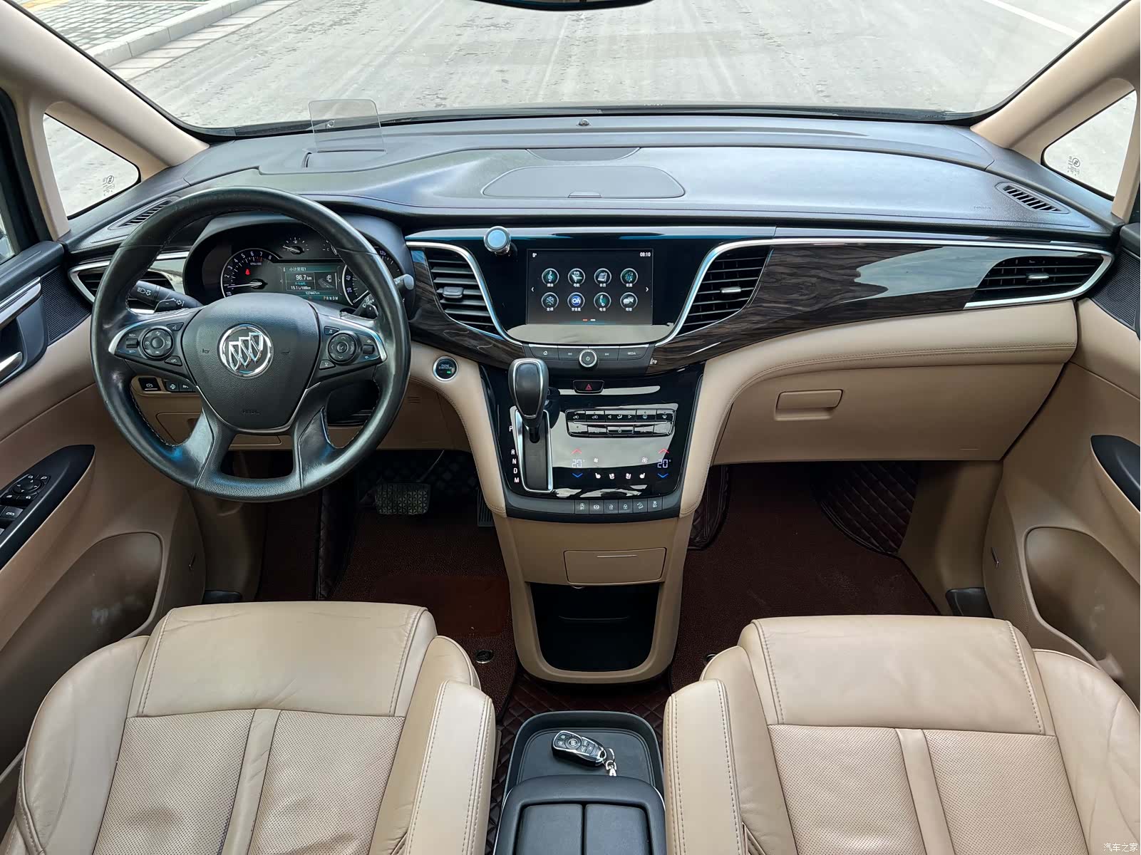 Buick GL8, 2017 16