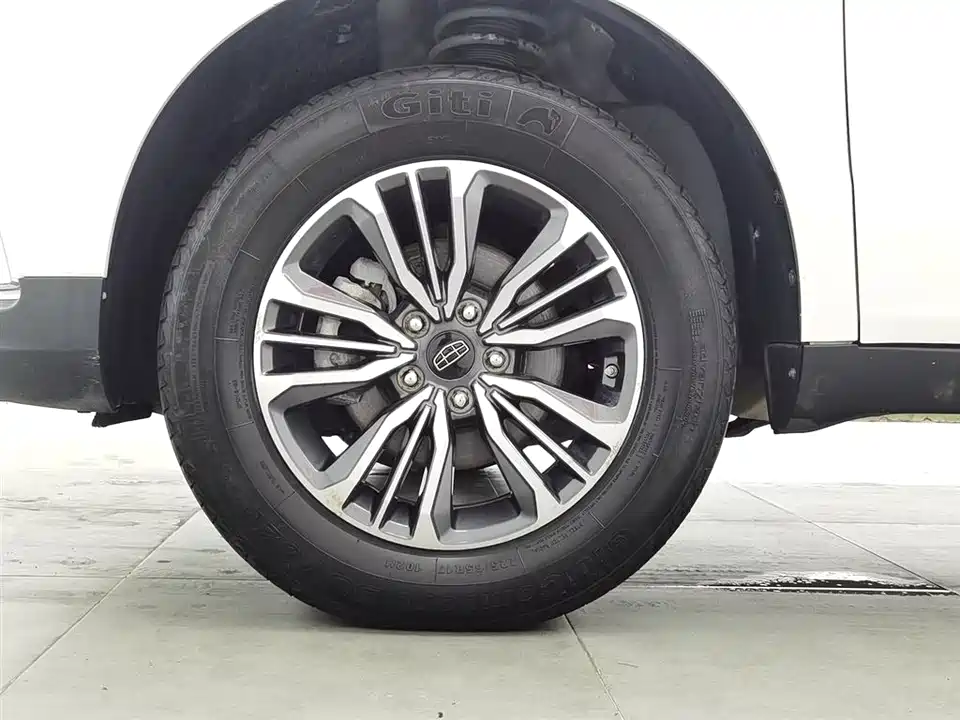 Geely Vision X6