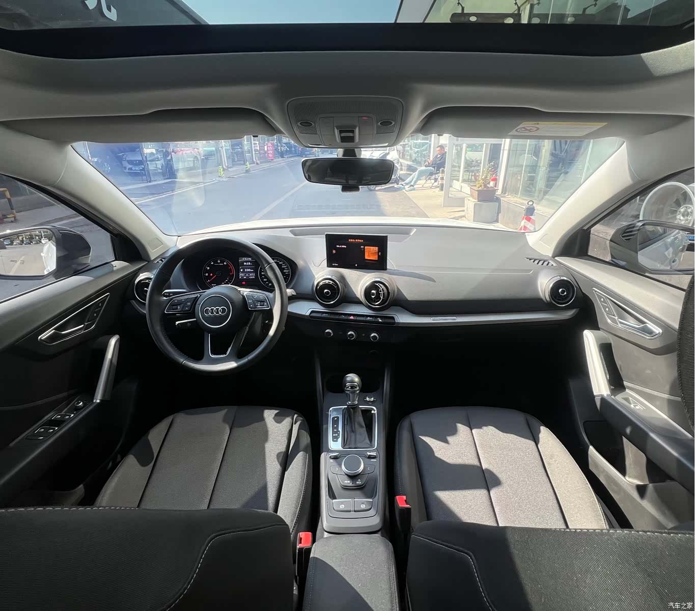 Audi Q2L, 2020 12