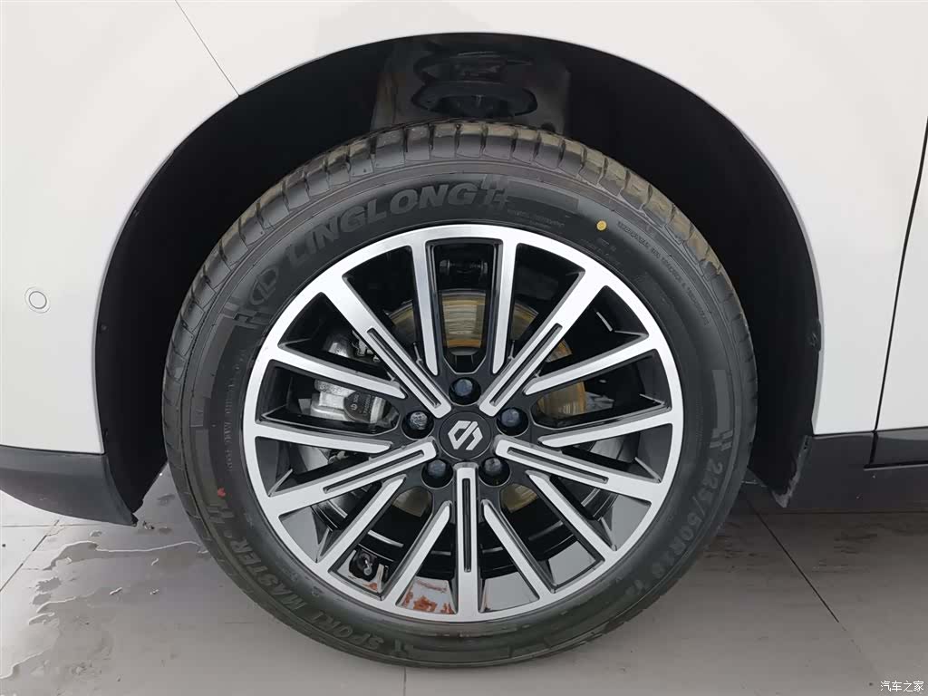 Leapmotor B10, 2025 17