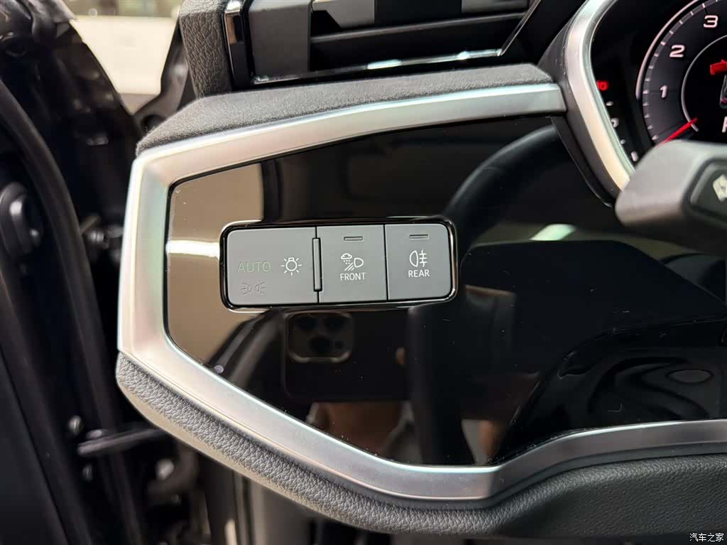 Audi Q3, 2023 9