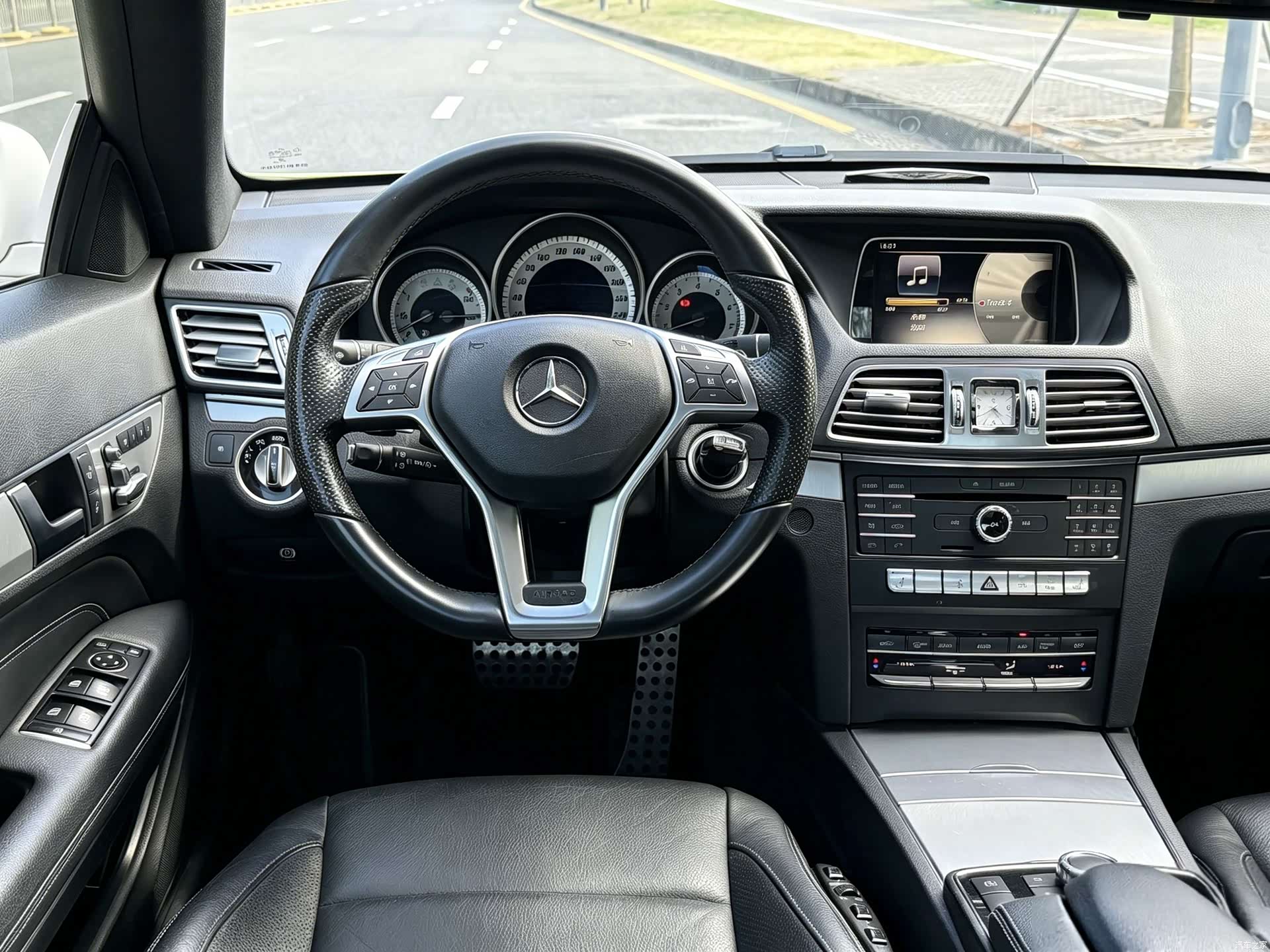 Mercedes-Benz E-Class, 2017 16
