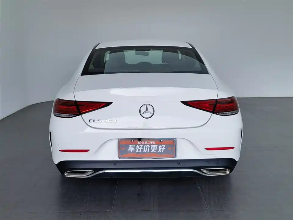 Mercedes-Benz CLS Mercedes-Benz CLS