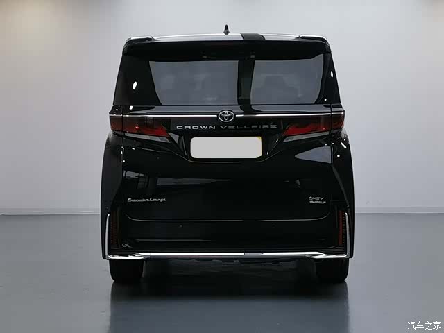 Toyota Vellfire, 2024 11
